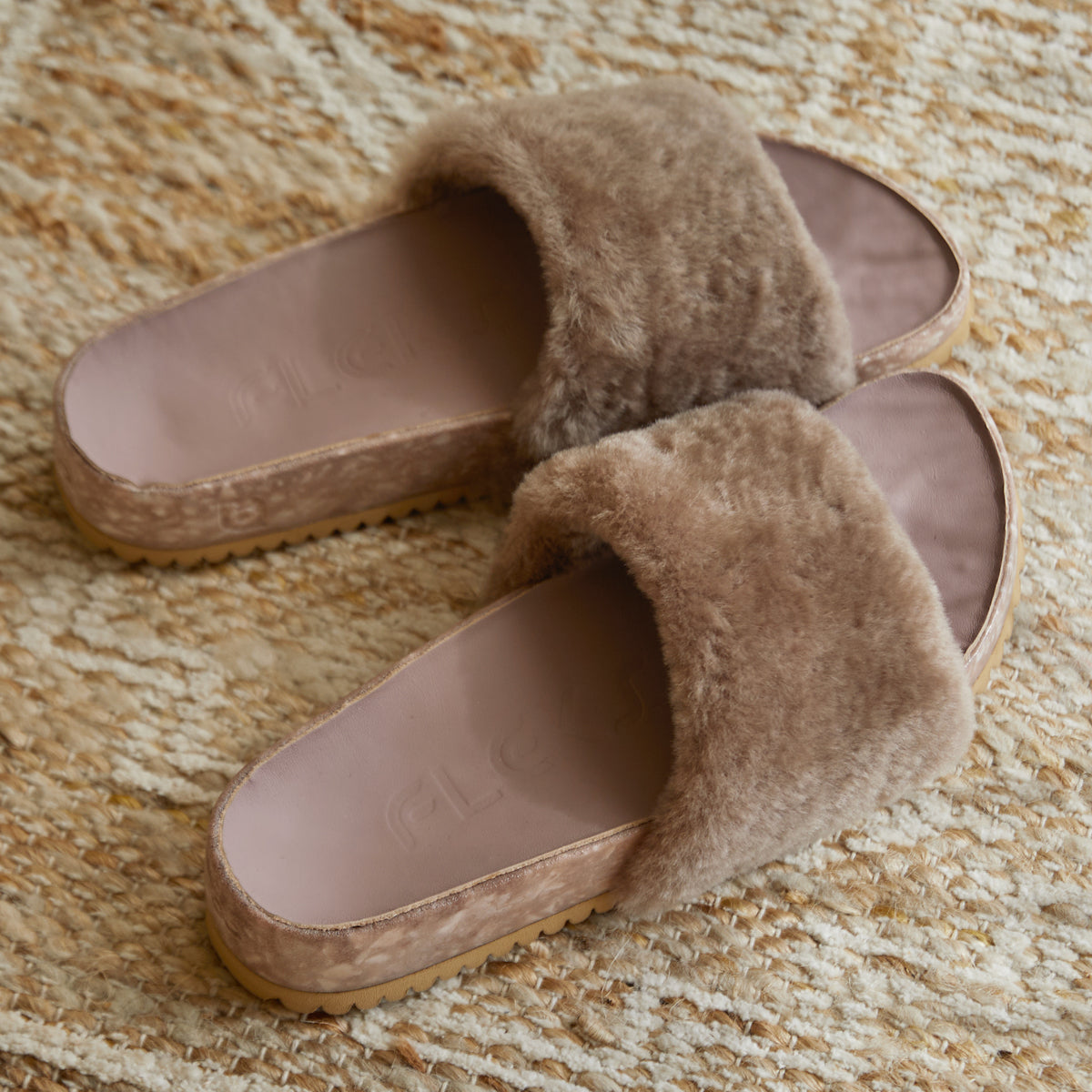 San Ysidro Slide – Blushed | Supportive Cushioned Slide Sandal | Neutral Coastal Style