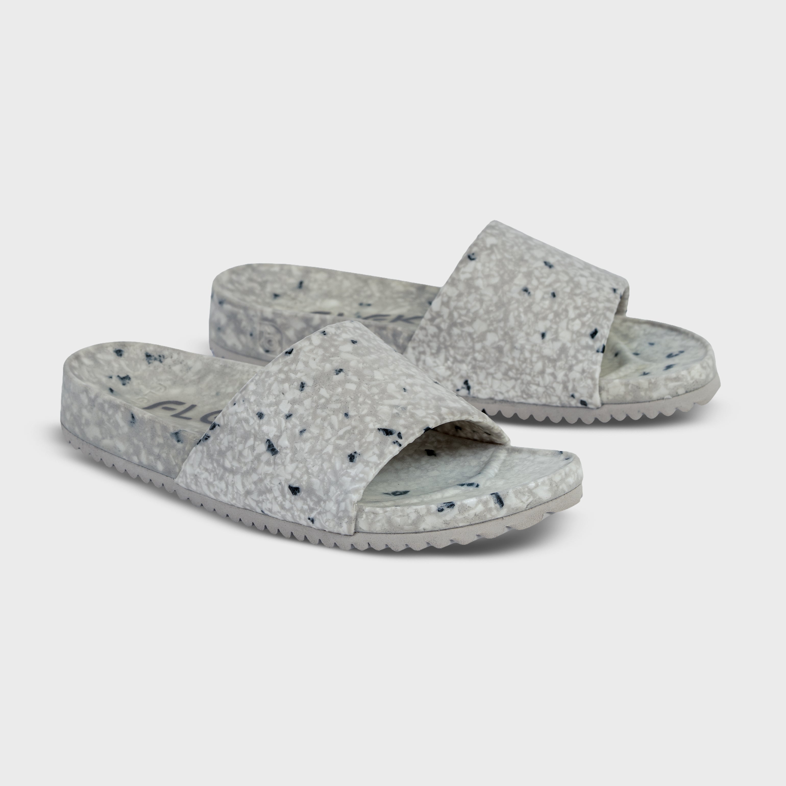 East Beach Slide – Cloudy Day | Supportive Cushioned Slide Sandal | Neutral Style