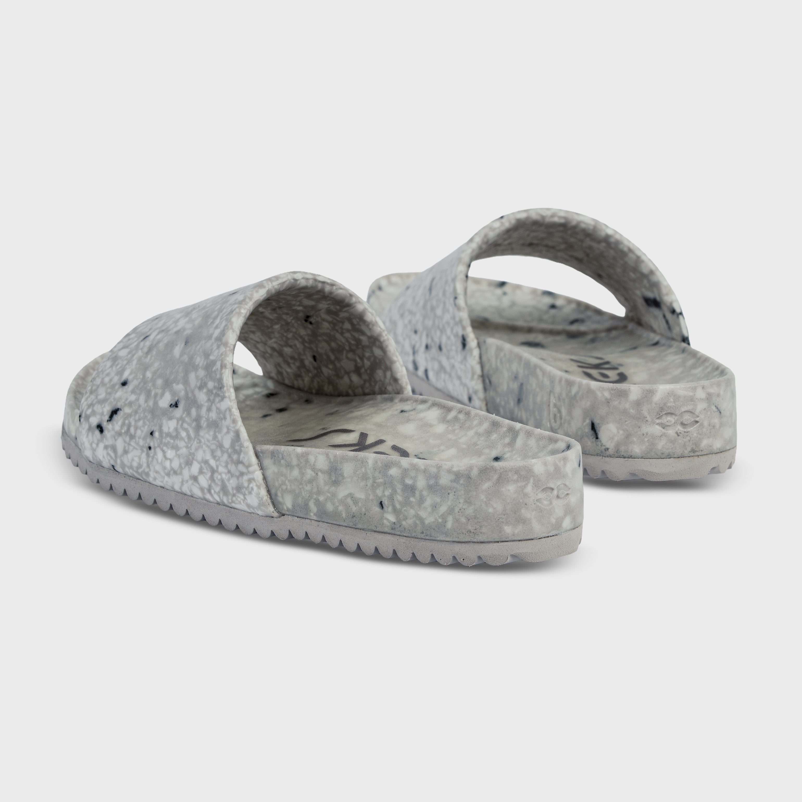 East Beach Slide – Cloudy Day | Supportive Cushioned Slide Sandal | Neutral Style